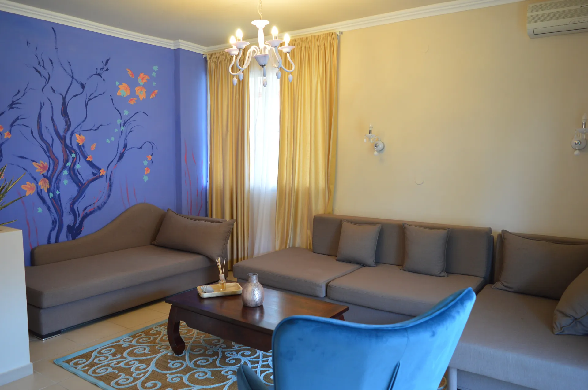 Tiara Holidays - Leonidas Apartments & Suites - Superior One Bedroom Family Apartment - living room